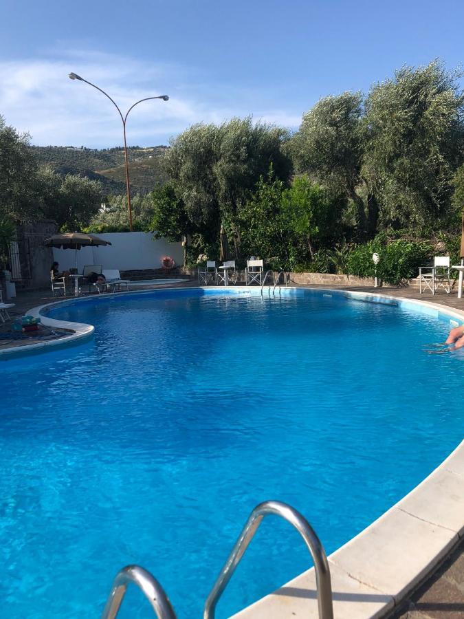 Hotel Apeneste Mattinata Dış mekan fotoğraf
