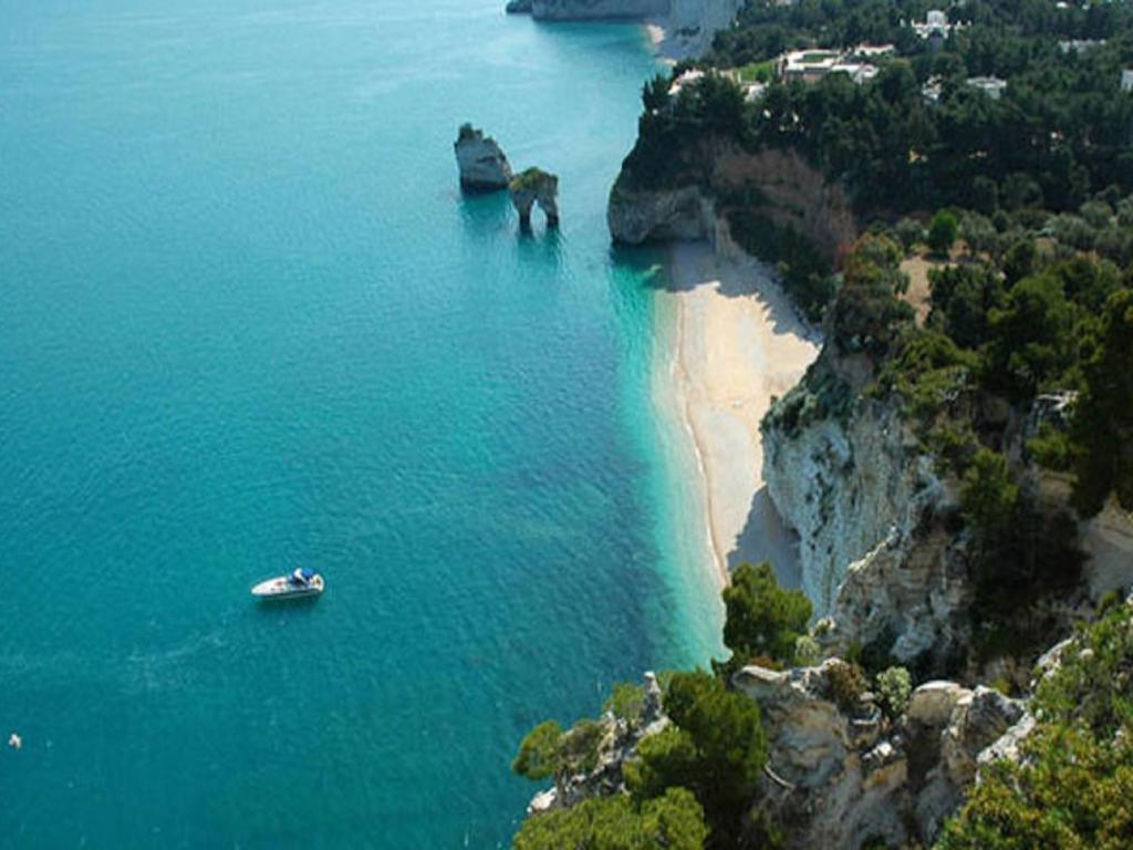 Hotel Apeneste Mattinata Dış mekan fotoğraf