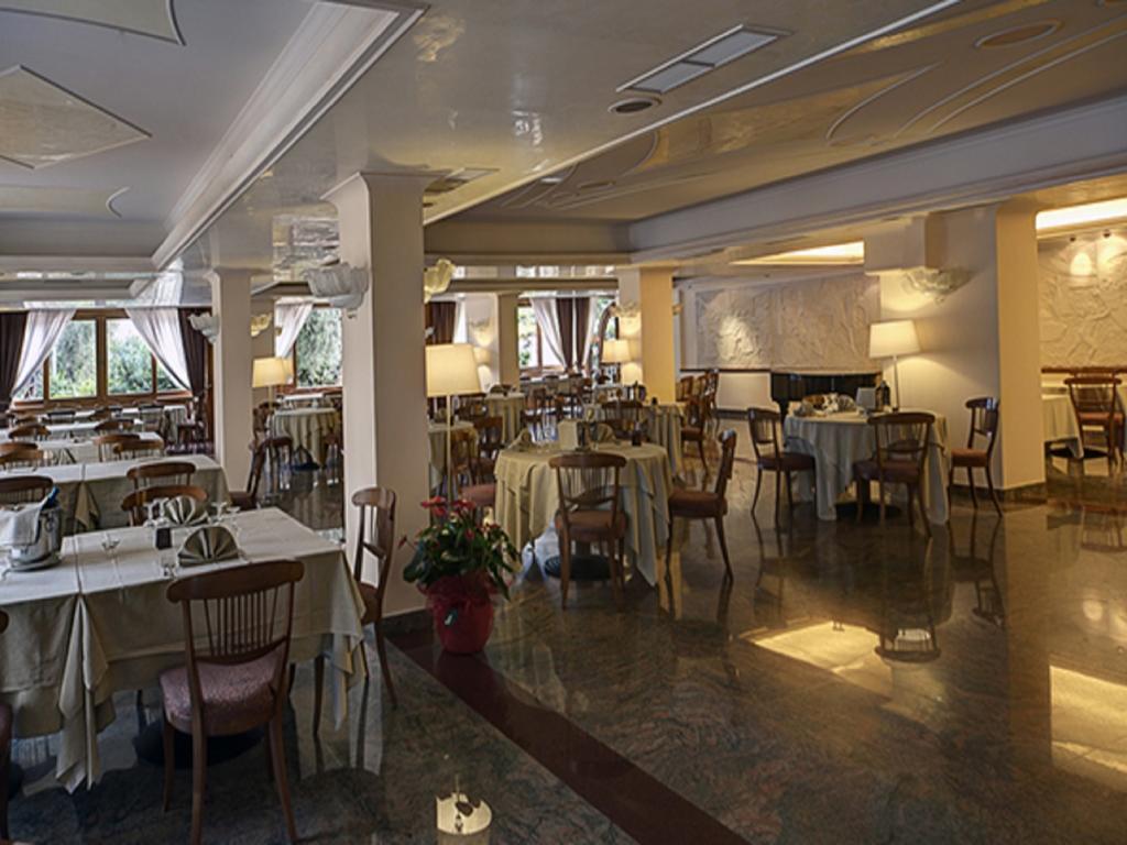 Hotel Apeneste Mattinata Dış mekan fotoğraf