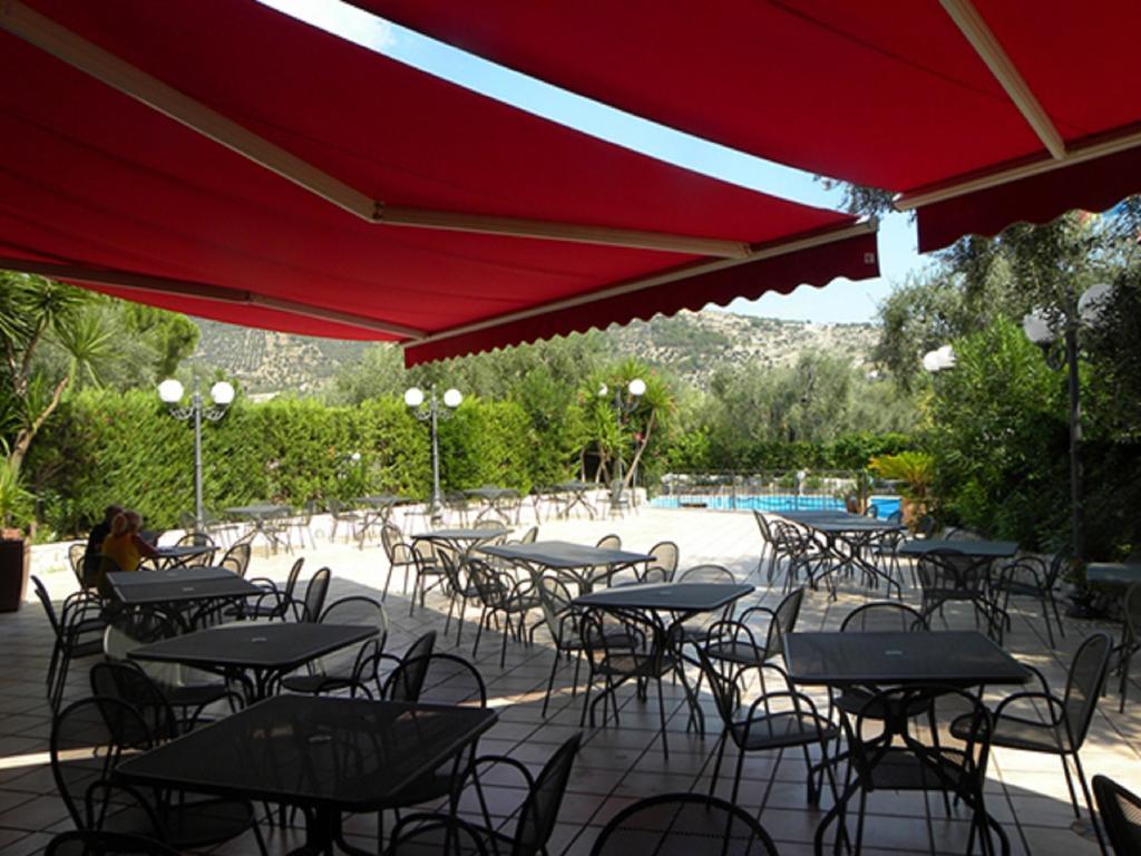 Hotel Apeneste Mattinata Dış mekan fotoğraf