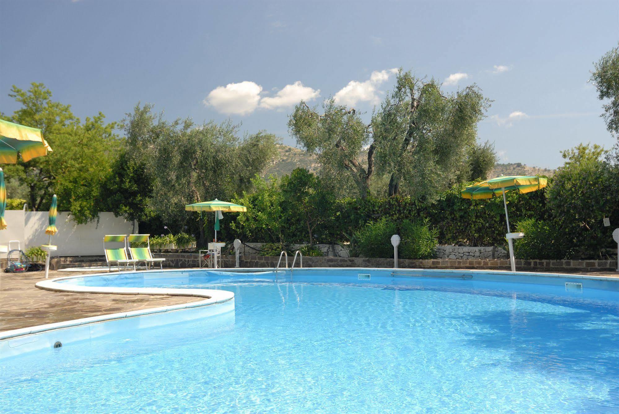 Hotel Apeneste Mattinata Dış mekan fotoğraf