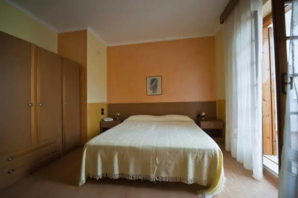 Hotel Apeneste Mattinata Dış mekan fotoğraf