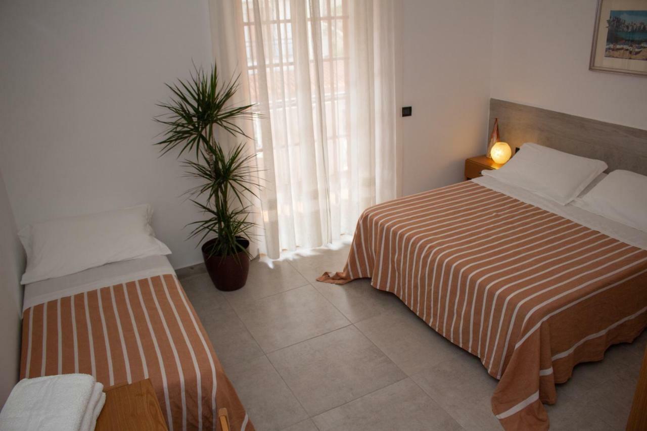Hotel Apeneste Mattinata Dış mekan fotoğraf