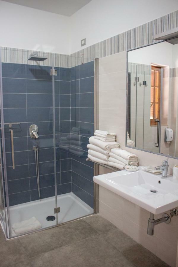 Hotel Apeneste Mattinata Dış mekan fotoğraf