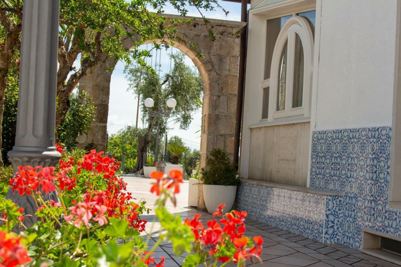 Hotel Apeneste Mattinata Dış mekan fotoğraf